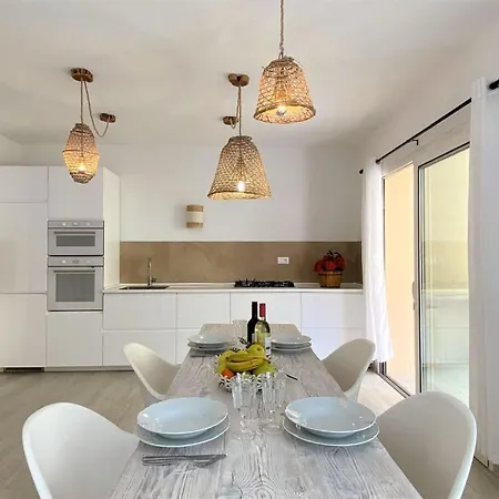 Apartment Perla Dell'isola By Interhome